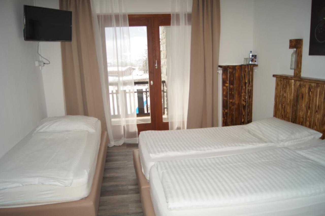La Irmania Pension Леденицен Экстерьер фото