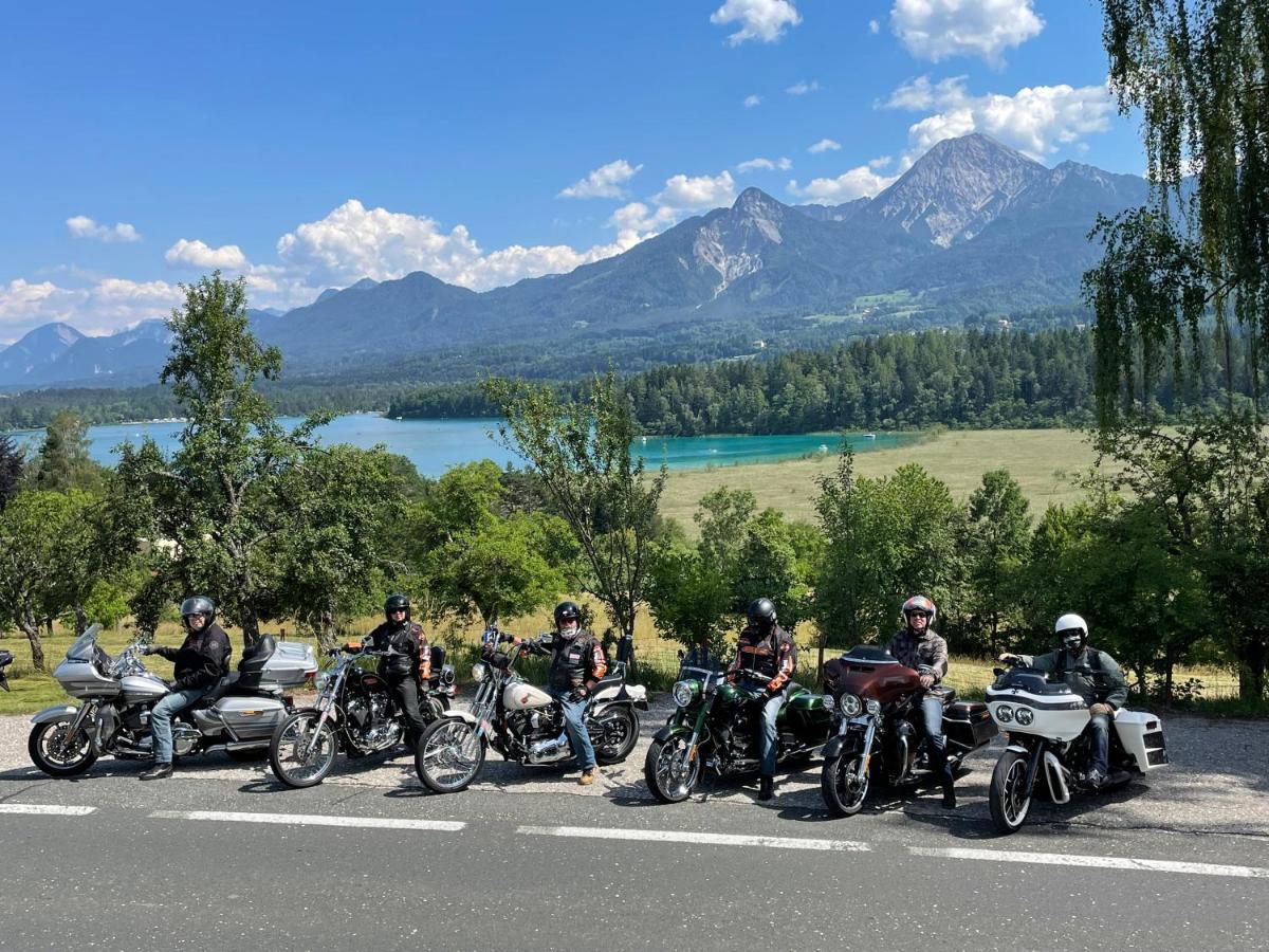 La Irmania Pension Леденицен Экстерьер фото